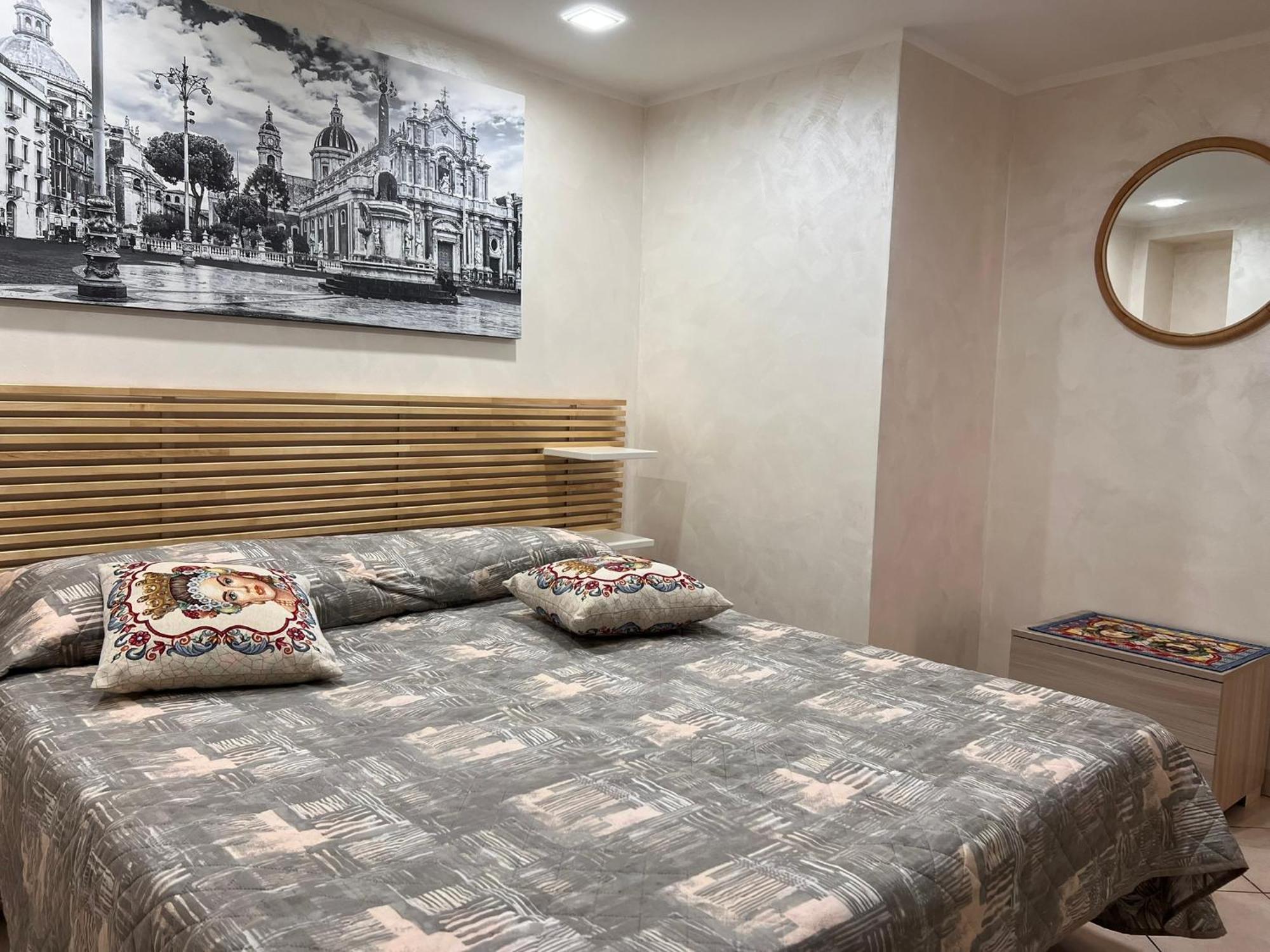 Lory House Apartment Катания Екстериор снимка