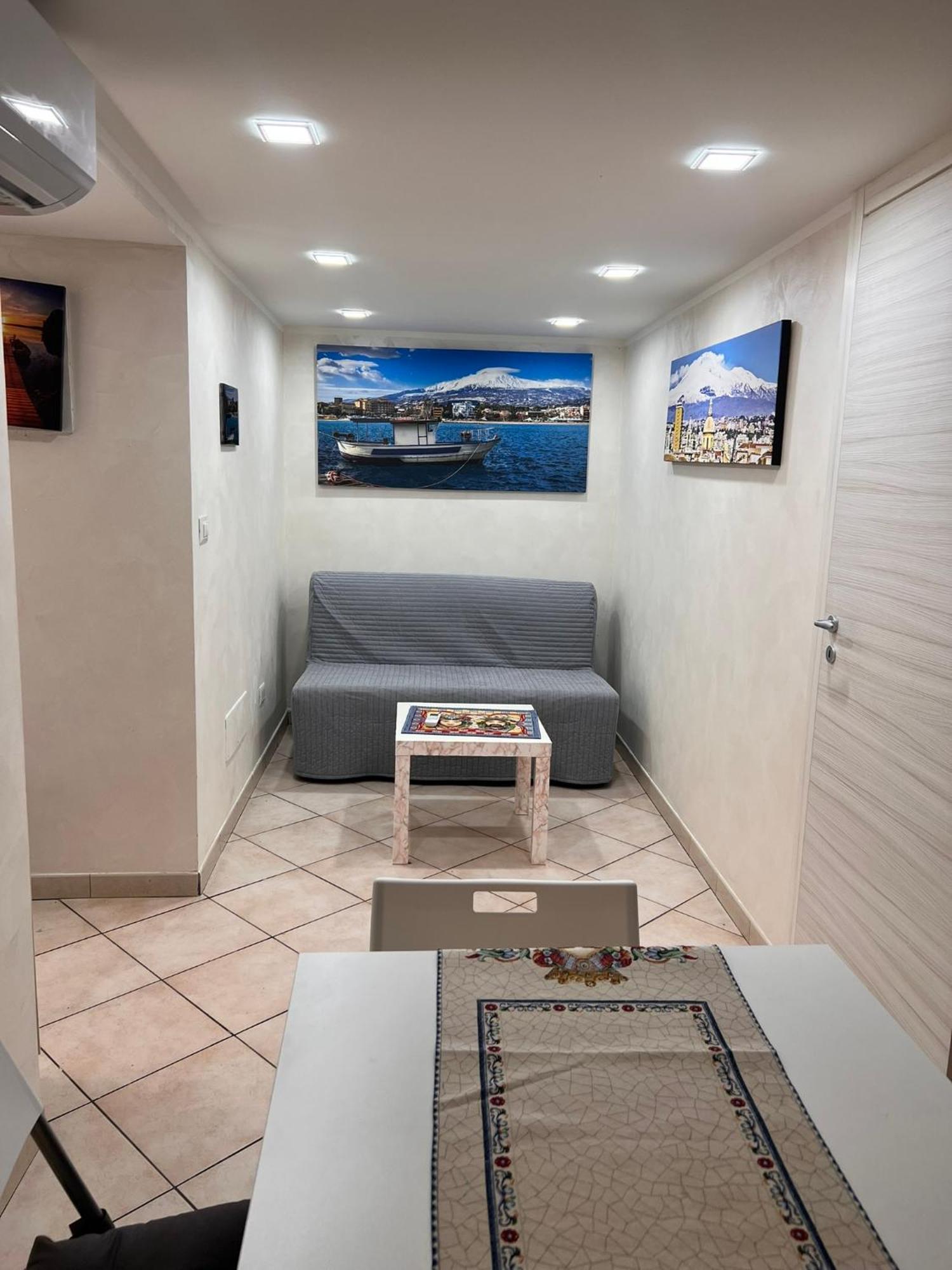 Lory House Apartment Катания Екстериор снимка